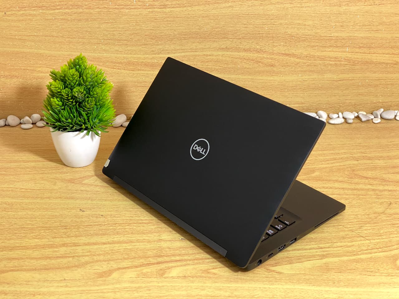 LAPTOP DELL LATITUDE 7390